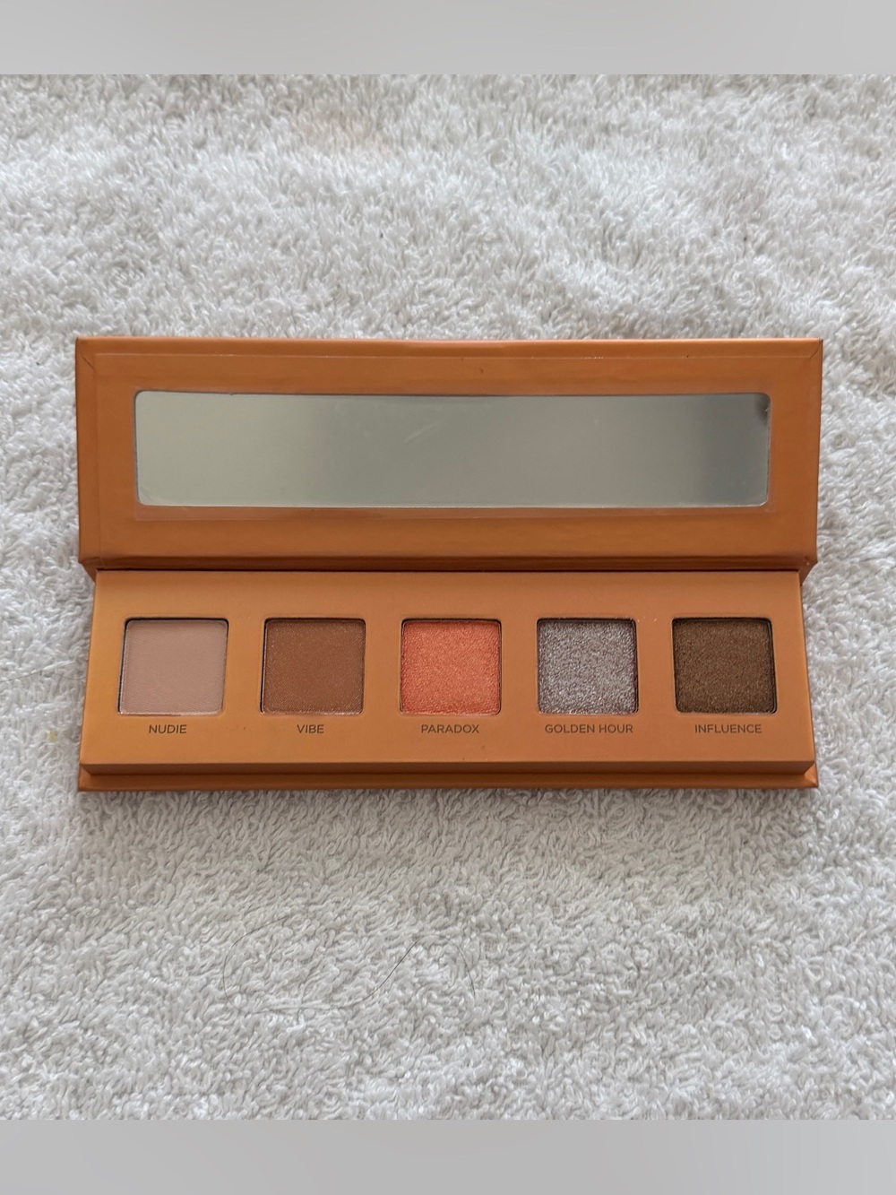 Urban Decay LightBeam Palette BNIB.